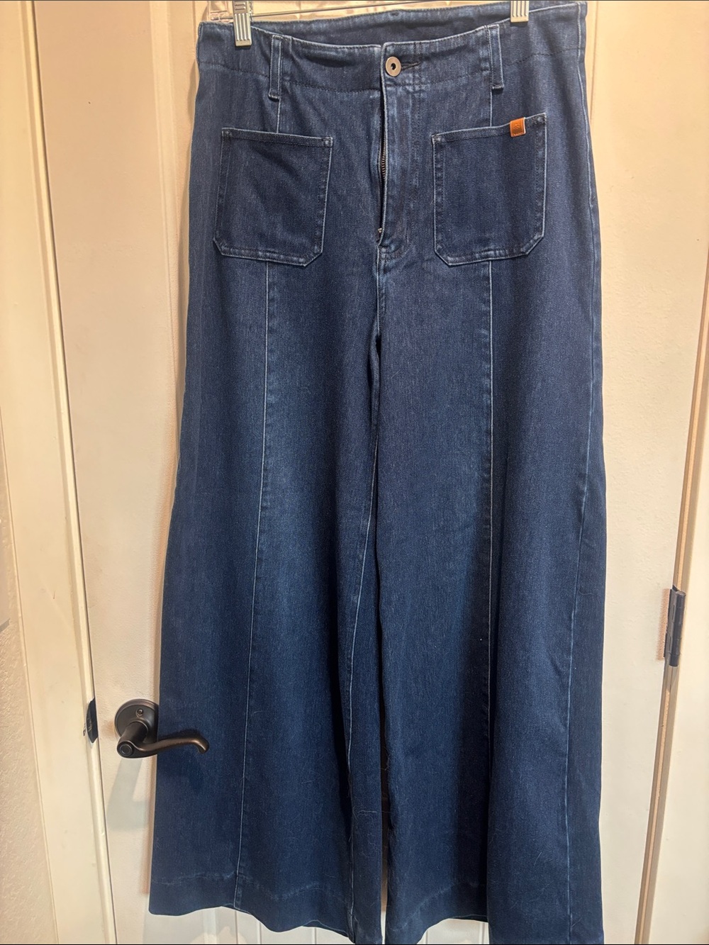HALARA Wide-Leg Dark Blue Denim Jeans with Front Patch Pockets